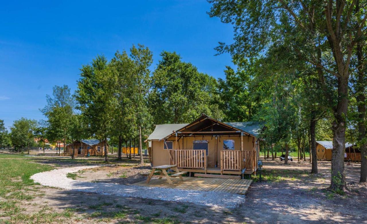 Palazzolo dello Stella Agriturismo Tenuta Regina - Glamping Luxury Lodges And Apartments מראה חיצוני תמונה