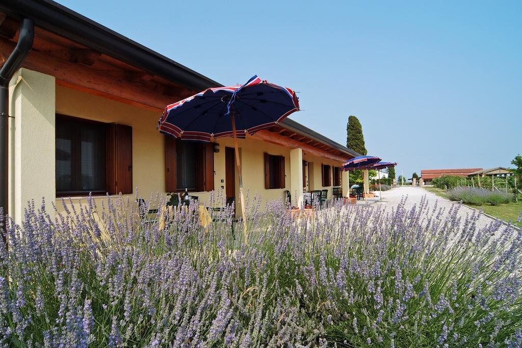 Palazzolo dello Stella Agriturismo Tenuta Regina - Glamping Luxury Lodges And Apartments מראה חיצוני תמונה