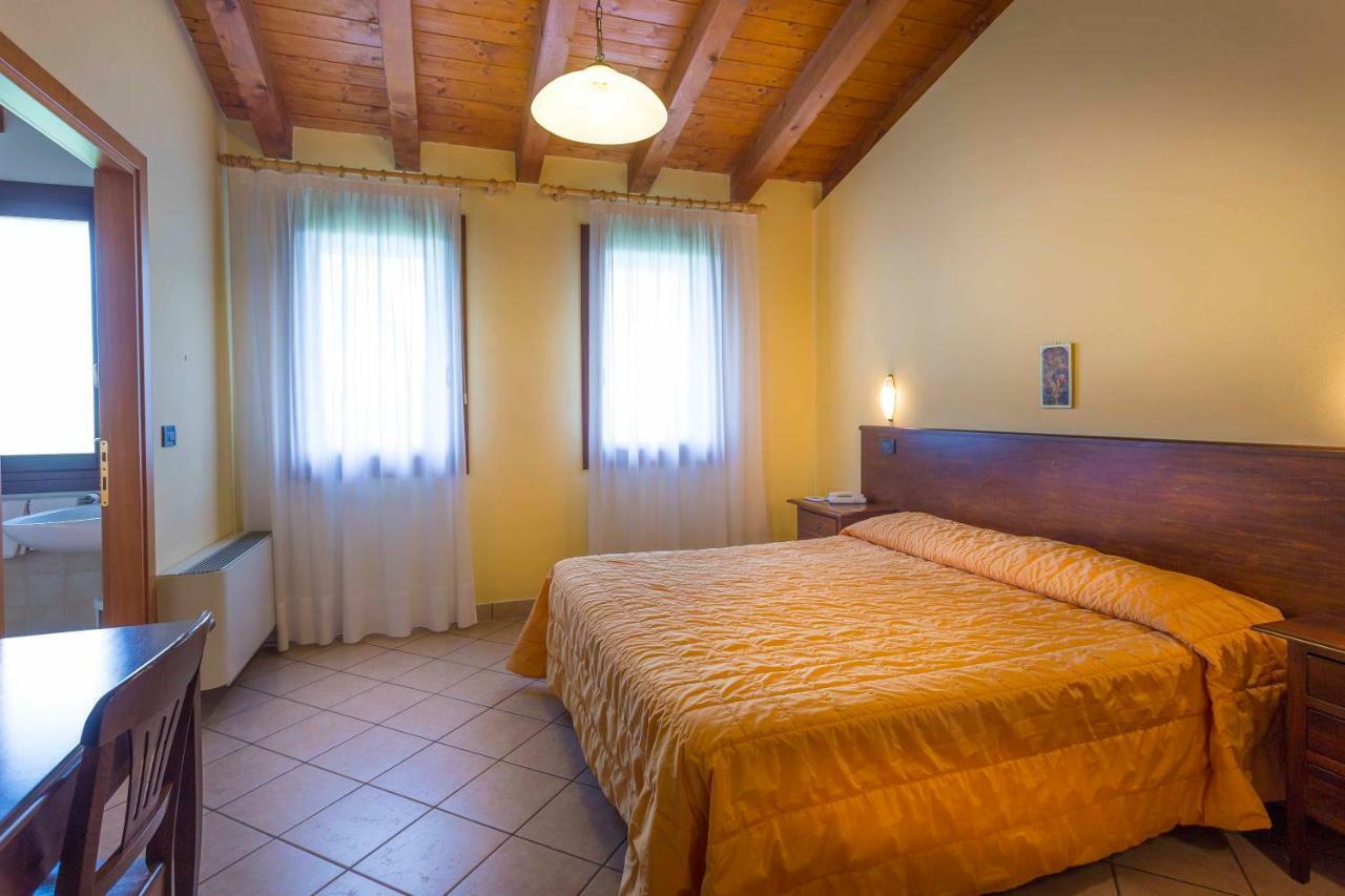 Palazzolo dello Stella Agriturismo Tenuta Regina - Glamping Luxury Lodges And Apartments מראה חיצוני תמונה