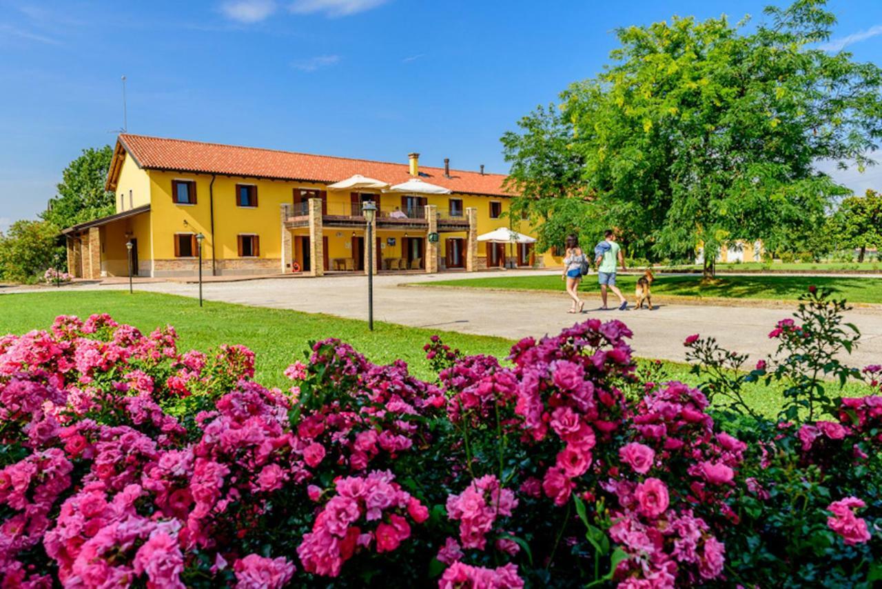 Palazzolo dello Stella Agriturismo Tenuta Regina - Glamping Luxury Lodges And Apartments מראה חיצוני תמונה