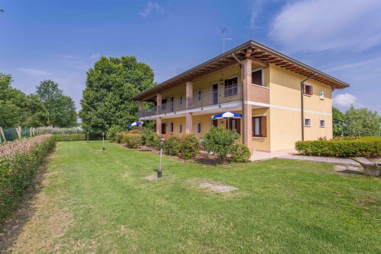 Palazzolo dello Stella Agriturismo Tenuta Regina - Glamping Luxury Lodges And Apartments מראה חיצוני תמונה