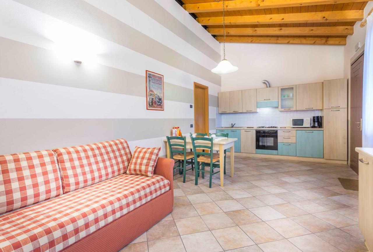 Palazzolo dello Stella Agriturismo Tenuta Regina - Glamping Luxury Lodges And Apartments מראה חיצוני תמונה